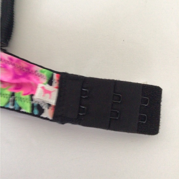 PINK VICTORIAS SECRET WEAR EVERYWHERE DEMI BRA SIZE 32C - Picture 6 of 10